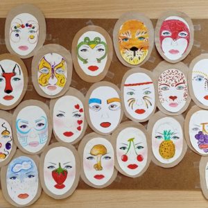 Initiation au maquillage pour le Carnaval